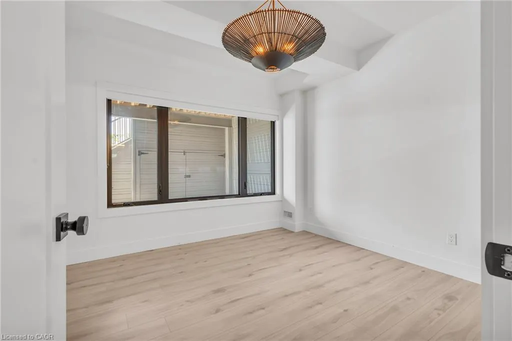 920 Thomas Pedder Court