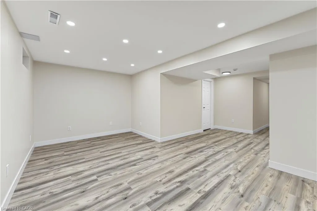 386 Highland Road W #23