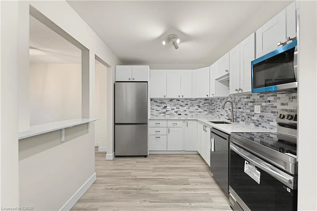 386 Highland Road W #23