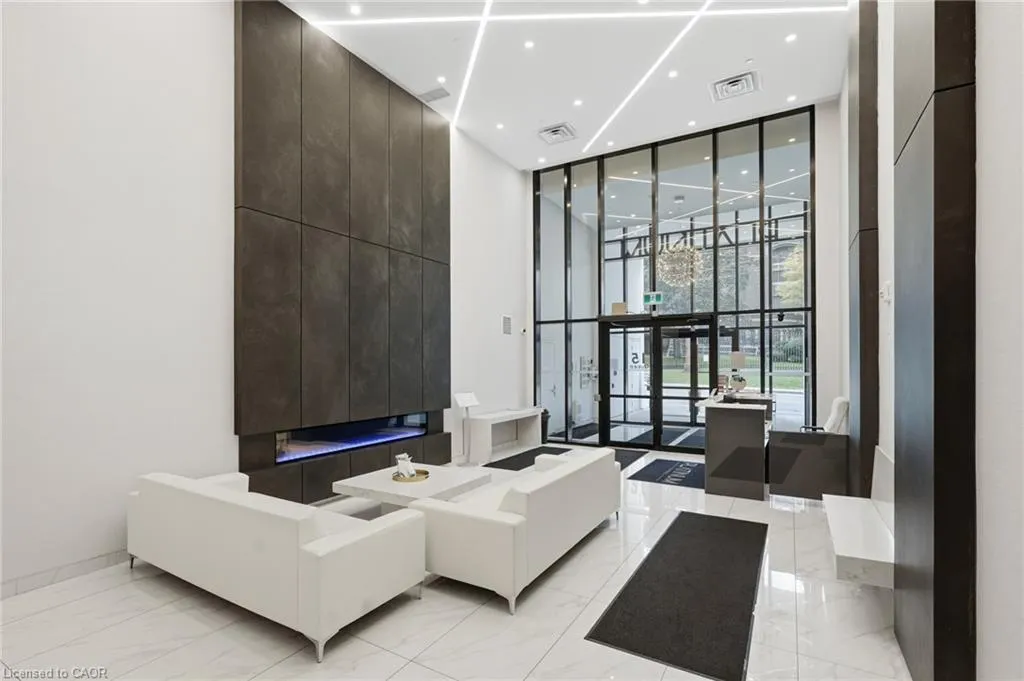 15 Queen Street S #704