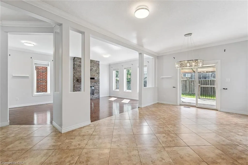 909 Pebblecreek Court