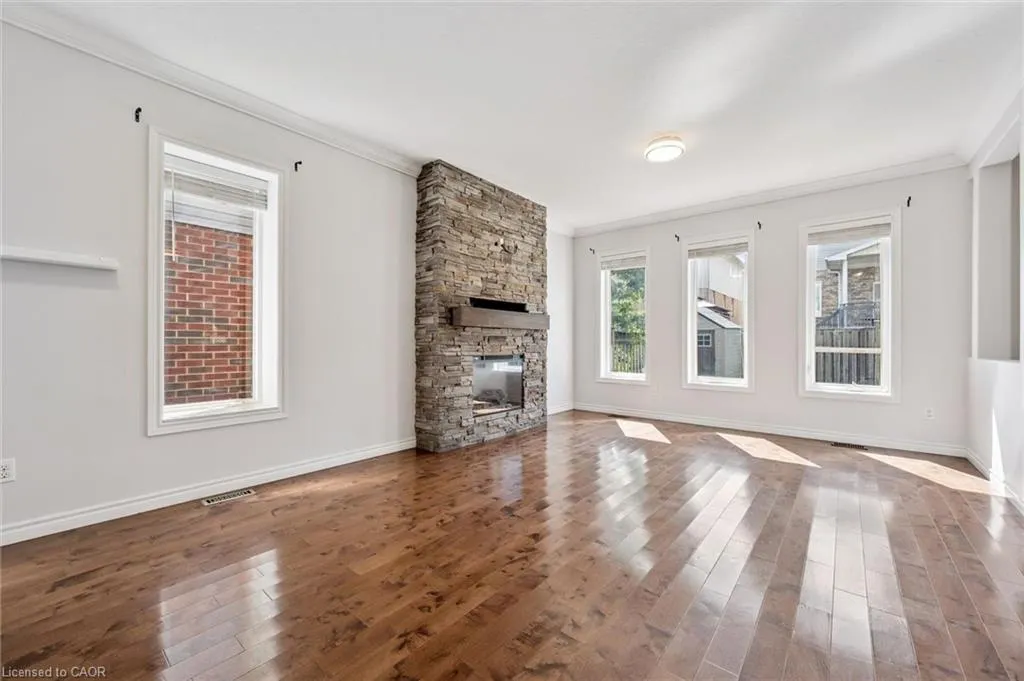 909 Pebblecreek Court