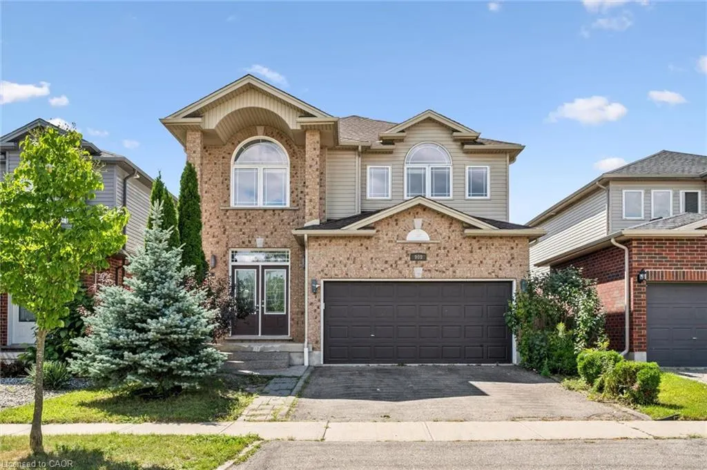 909 Pebblecreek Court