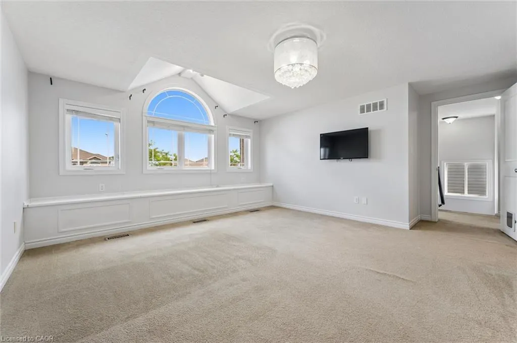 909 Pebblecreek Court