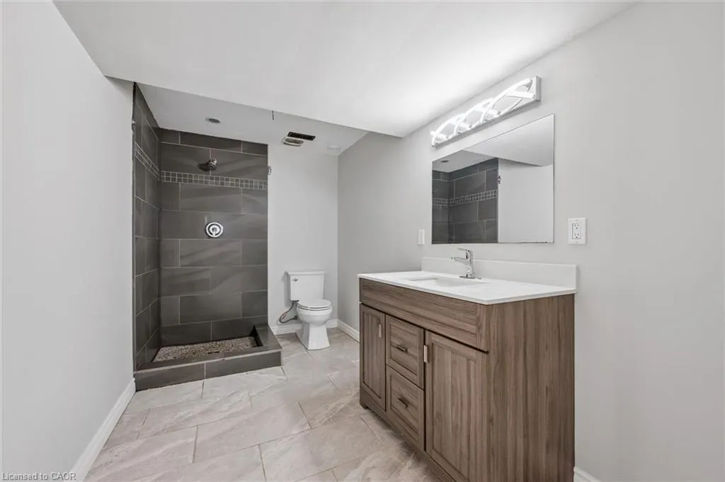 909 Pebblecreek Court