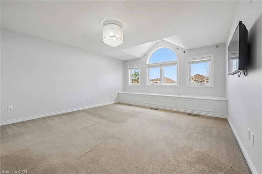 909 Pebblecreek Court