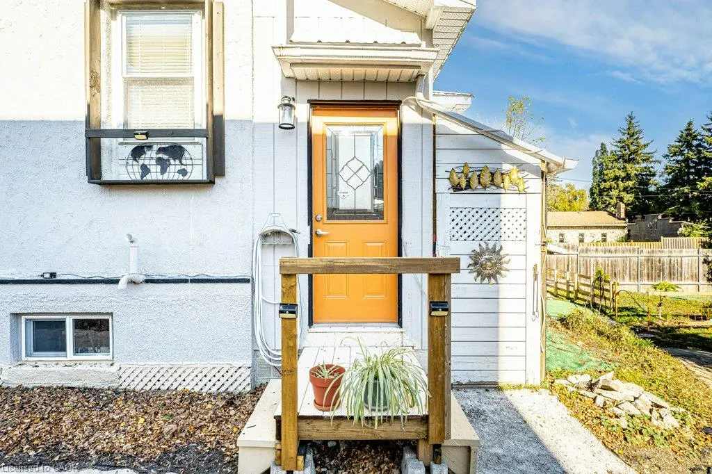 82 Kehl Street