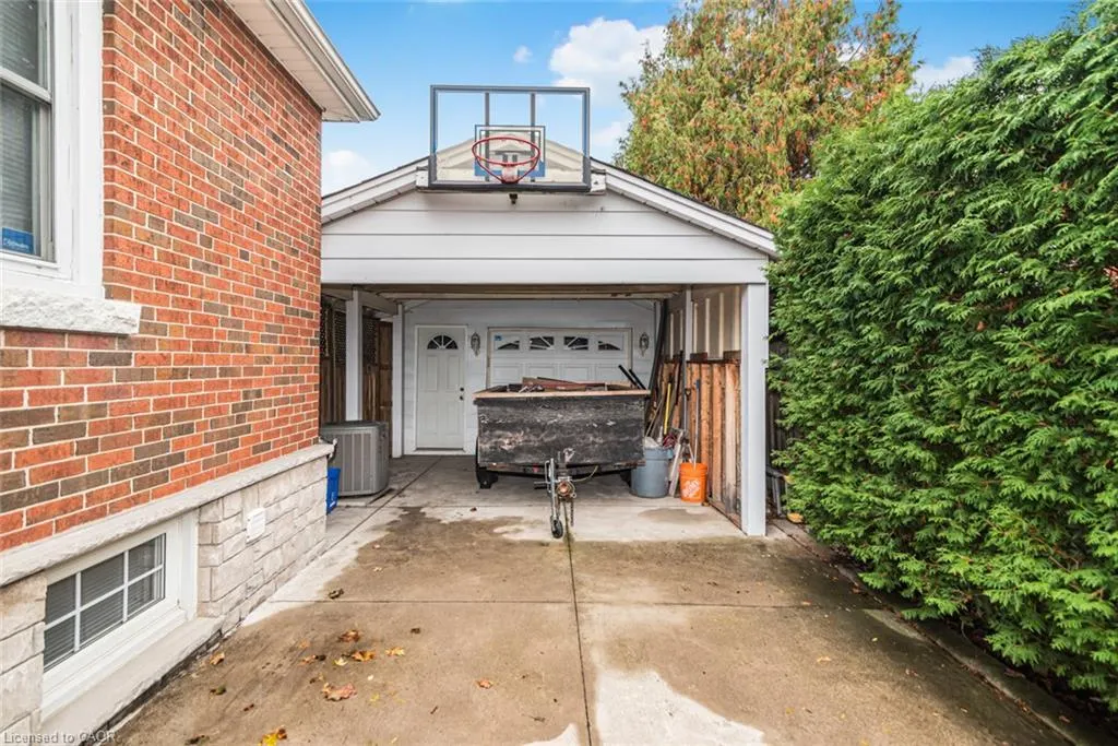 43 Alderney Avenue