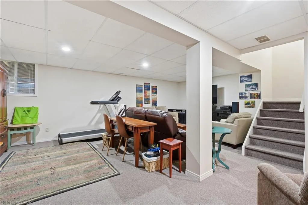 365 Bennington Gate #7