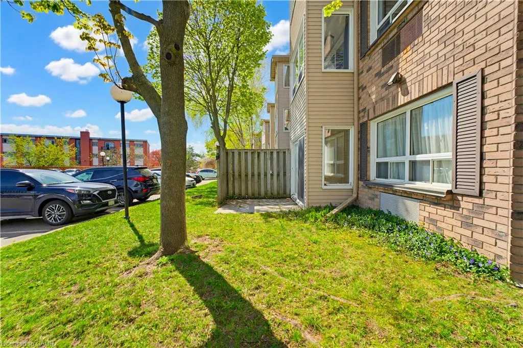 30 Hugo Crescent #110