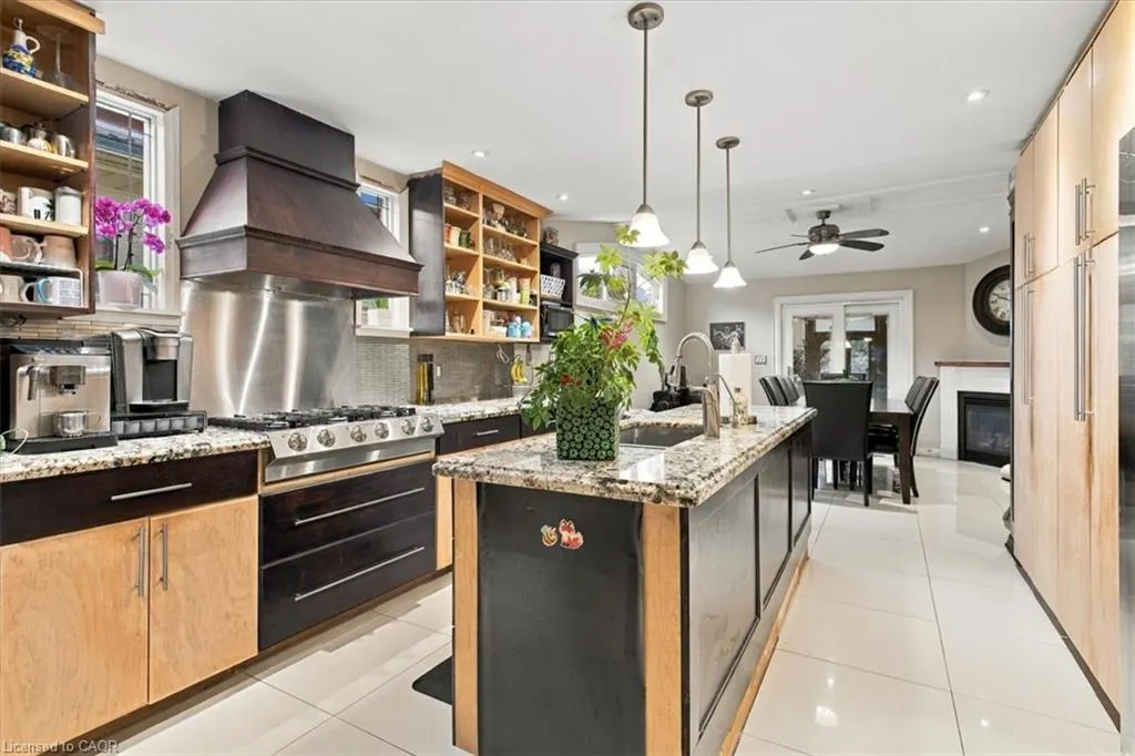 53 Picton Street W