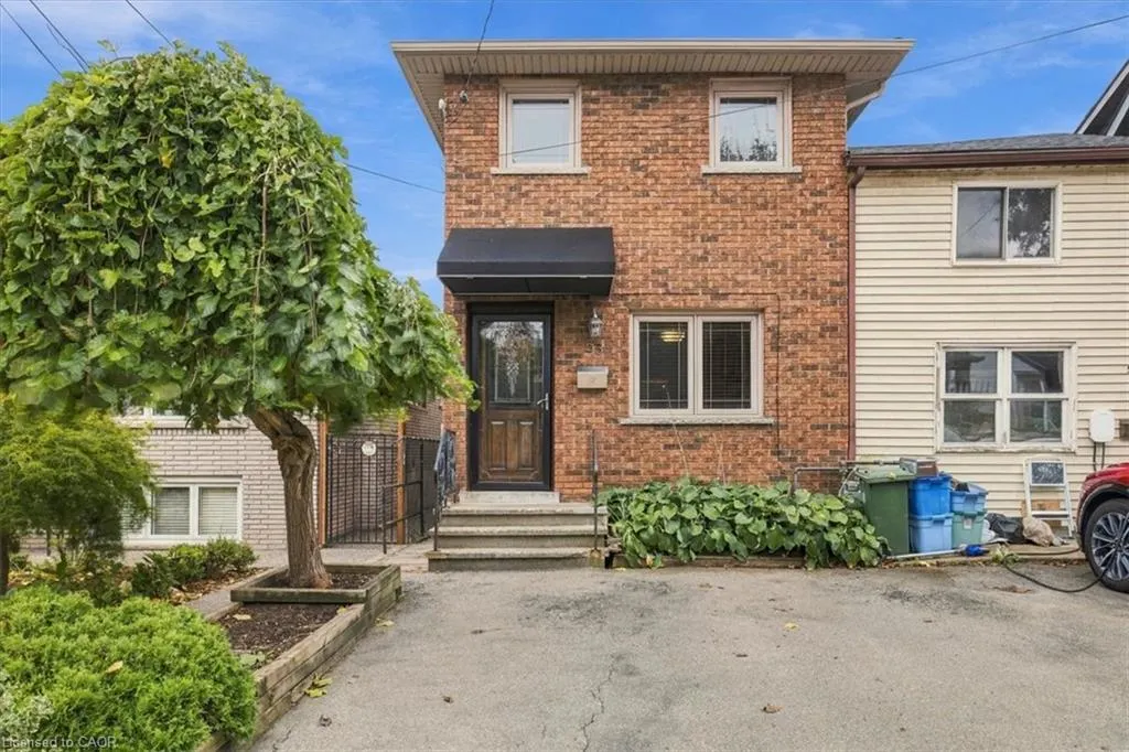 53 Picton Street W