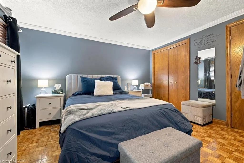 53 Picton Street W