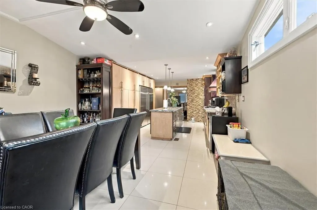 53 Picton Street W