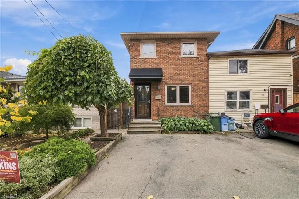 53 Picton Street W