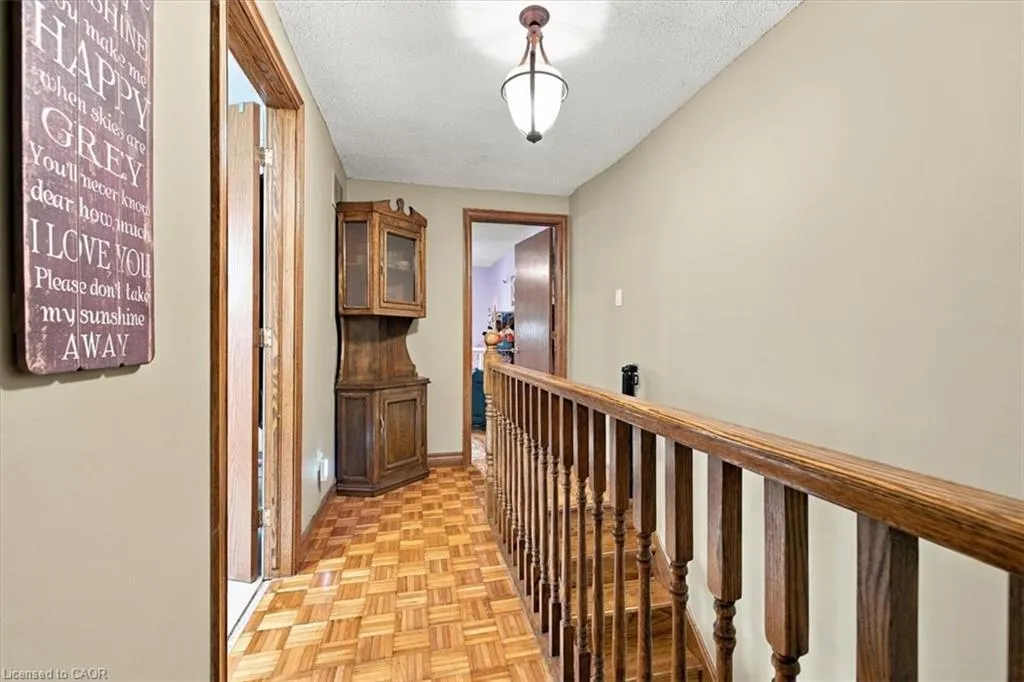 53 Picton Street W