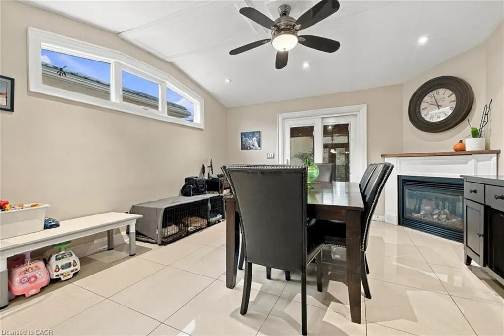 53 Picton Street W