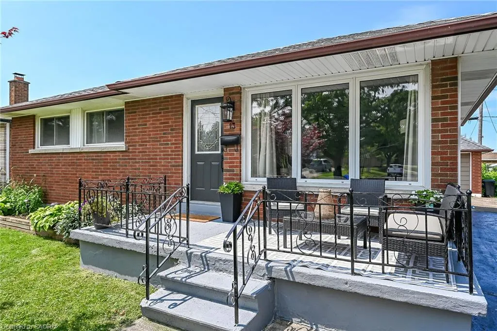 13 Allanburg Road S