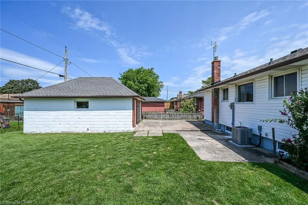 13 Allanburg Road S