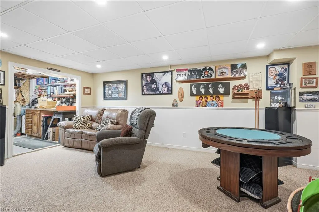 607 Clover Park Crescent