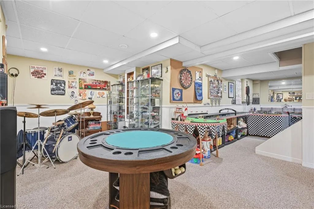 607 Clover Park Crescent