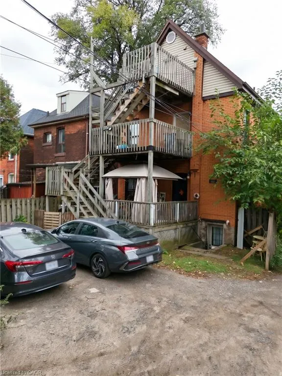 58 Arthur Avenue N
