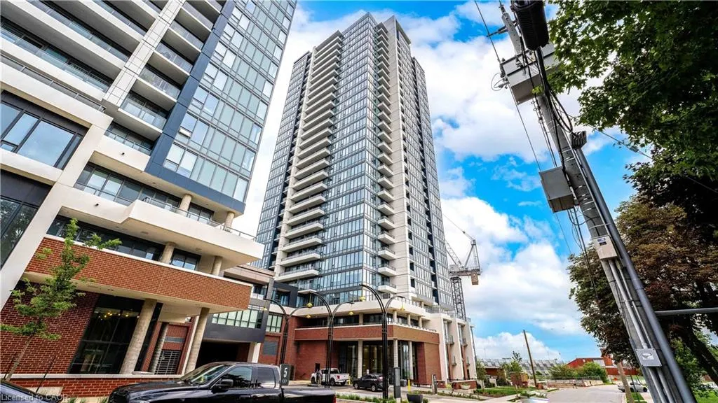 15 Wellington Street S #1609