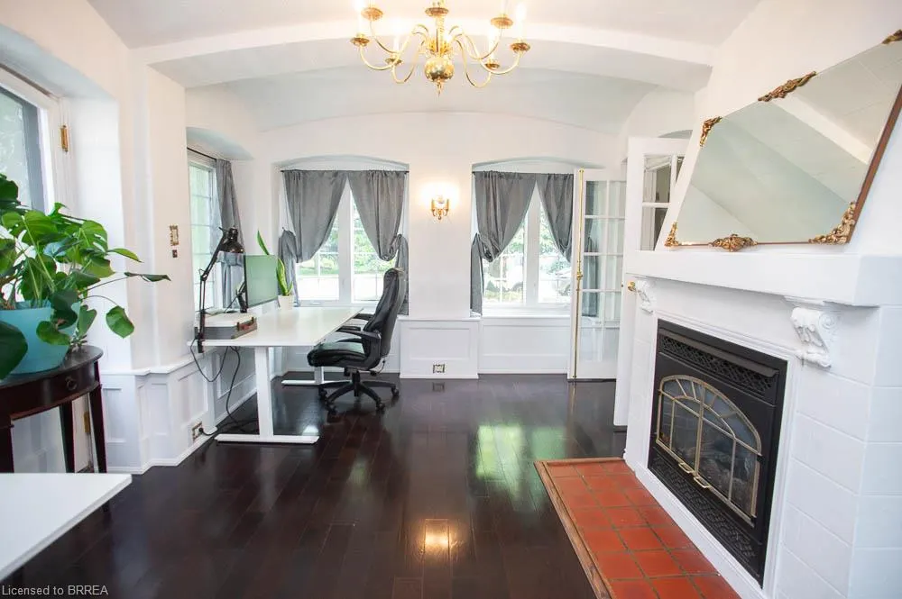 116 Dufferin Avenue