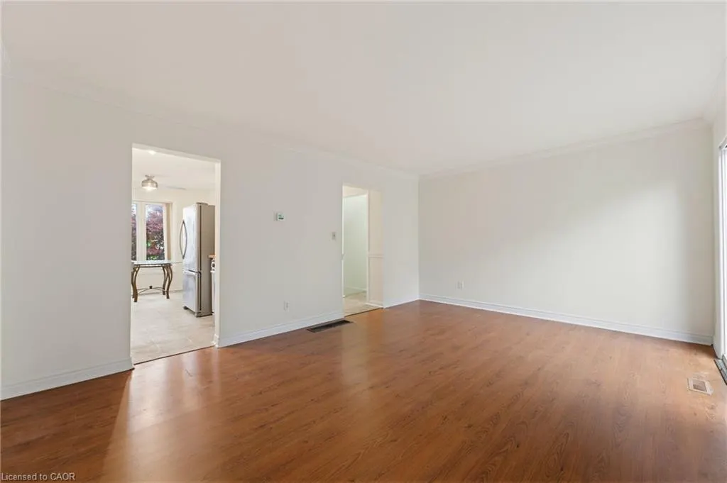 2324 Middlesmoor Crescent