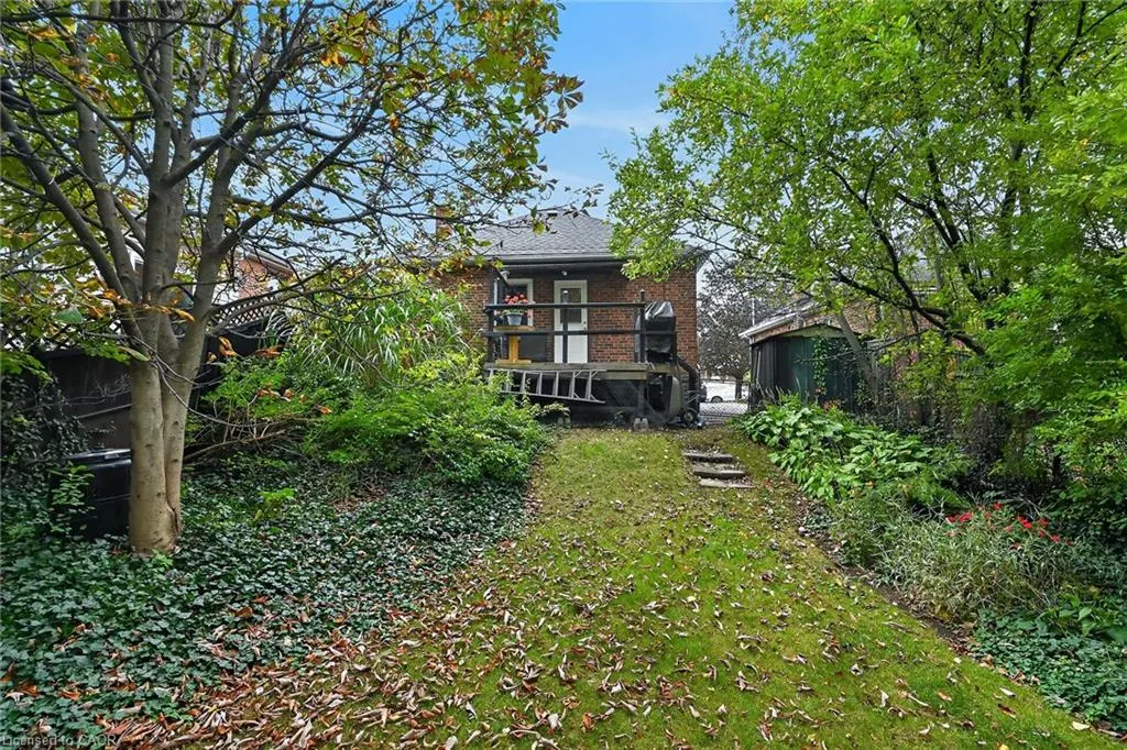 603 Upper Wentworth Street