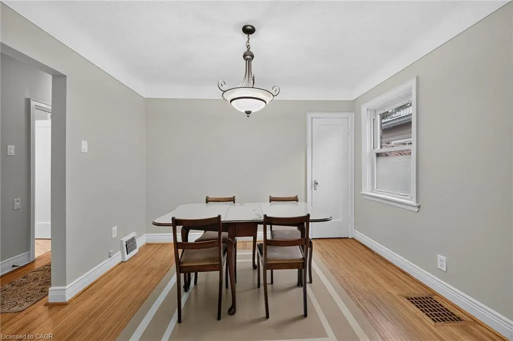 603 Upper Wentworth Street