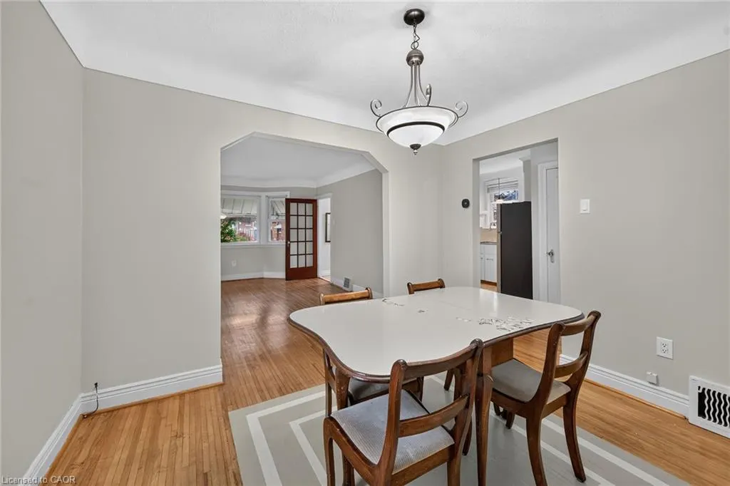603 Upper Wentworth Street