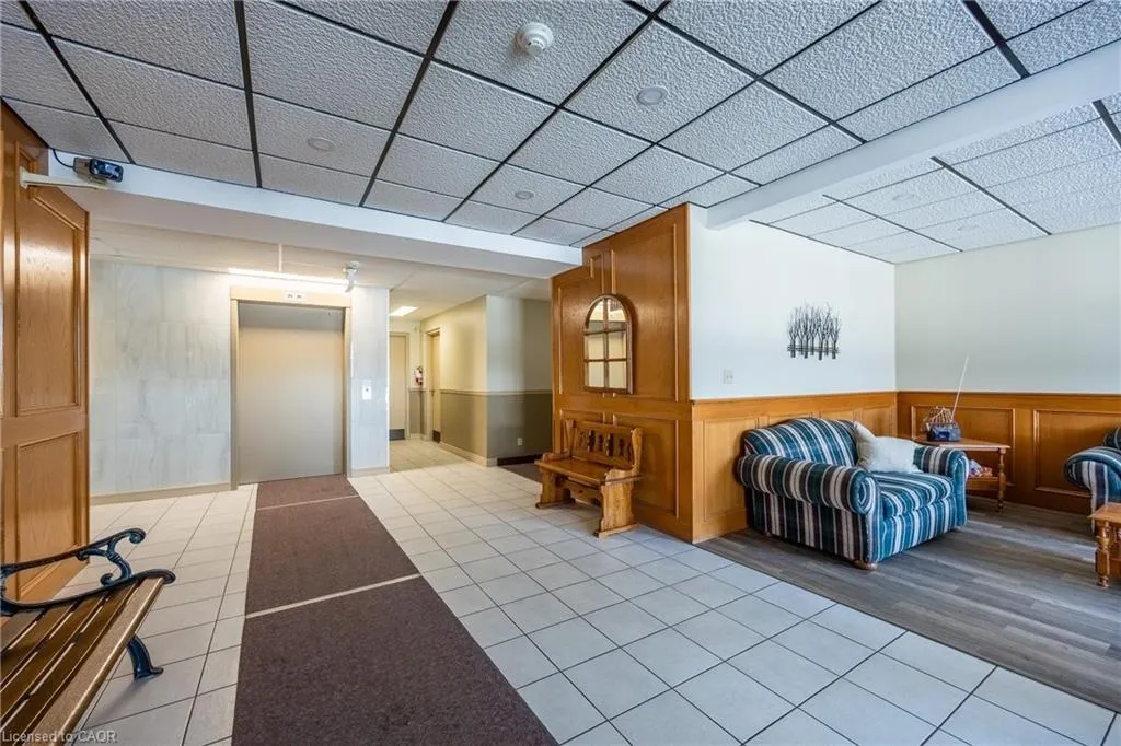 303 William Street #205