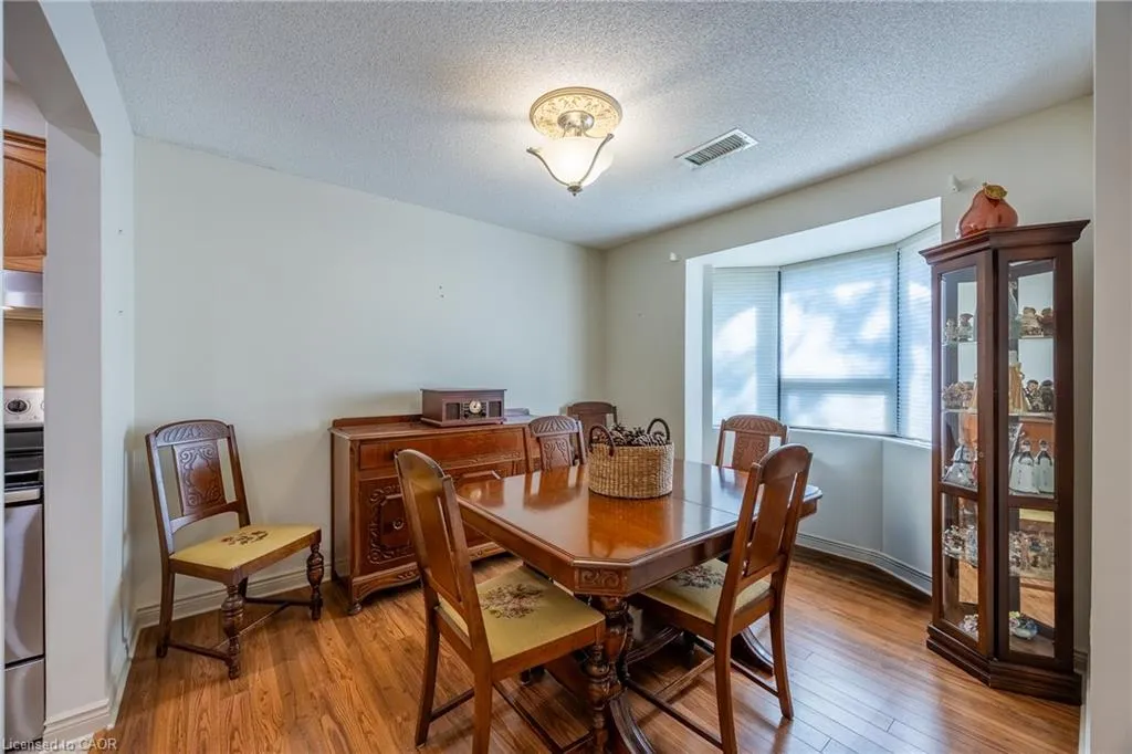 303 William Street #205