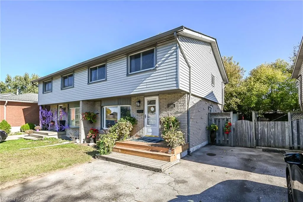 995 Upper Wellington Street