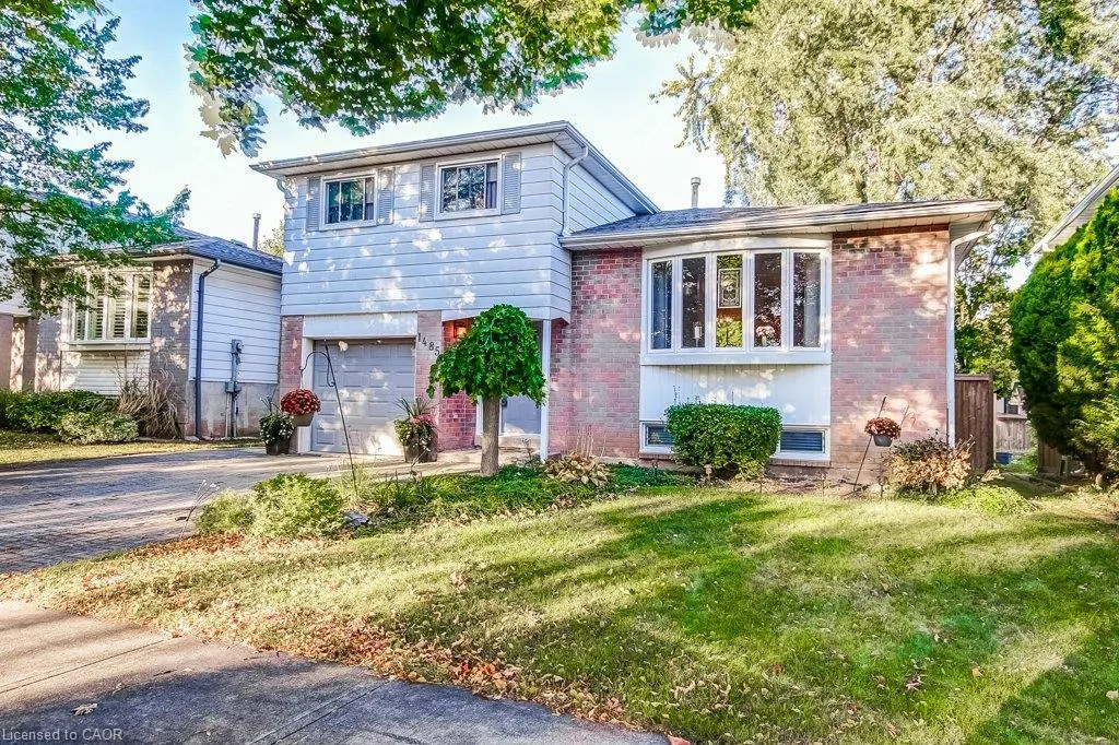 1485 Newlands Crescent