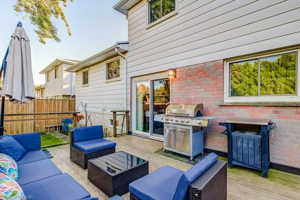 1485 Newlands Crescent