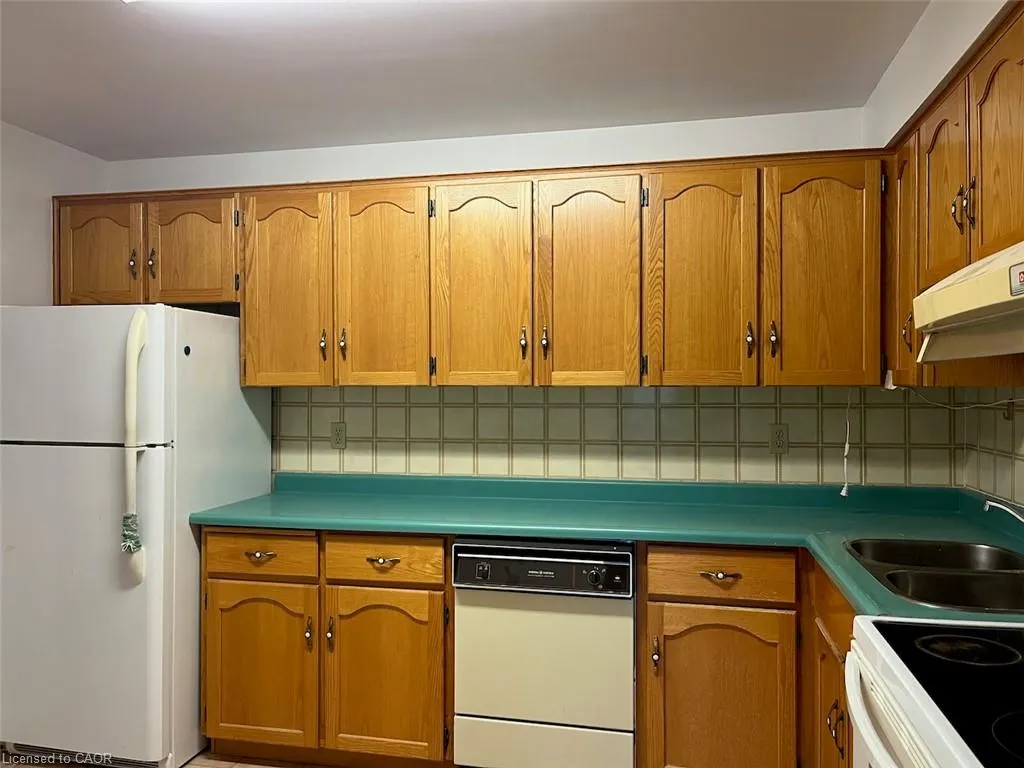 21 East Avenue S #601