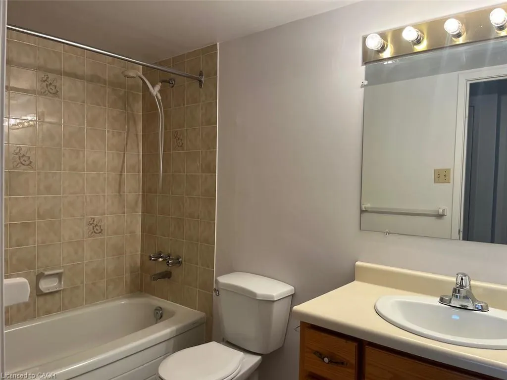 21 East Avenue S #601