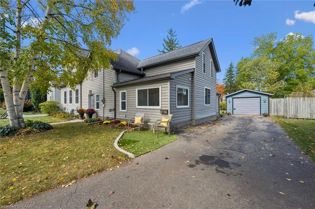 74 Selkirk Street