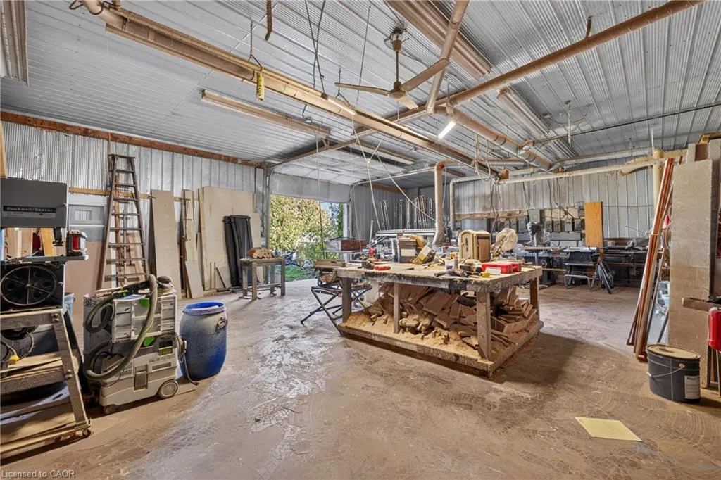 5066 Wellington Rd 32 Road