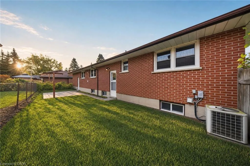 88 Sunnylea Crescent