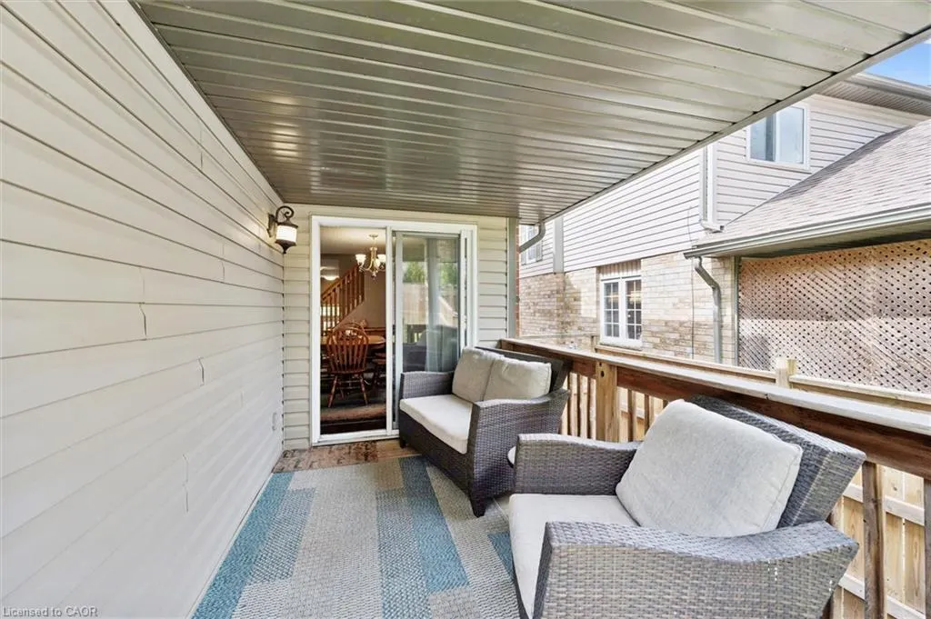 973 Creekside Drive