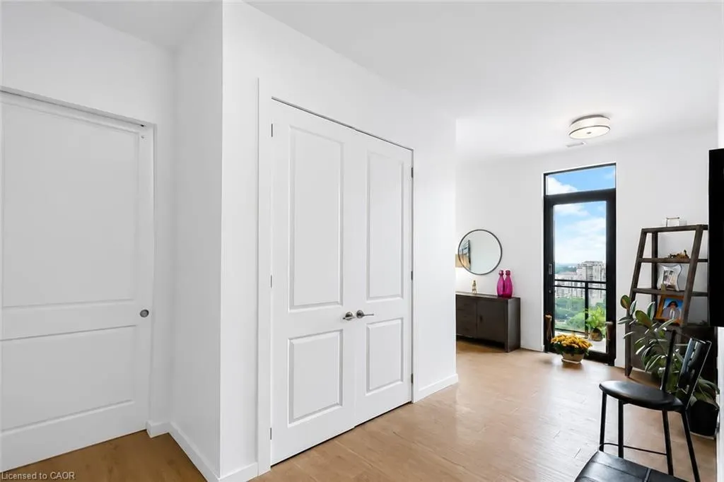 181 King Street S #1907