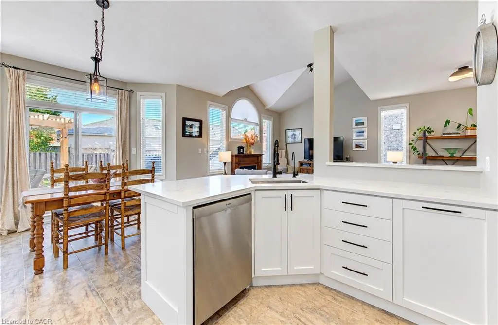 410 Sandy Cove Crescent