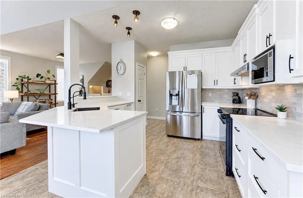 410 Sandy Cove Crescent