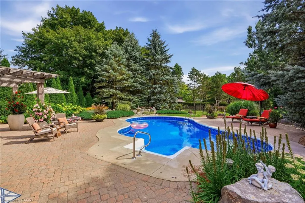 12 Weneil Drive