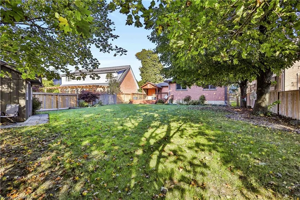 7 Charlton Drive