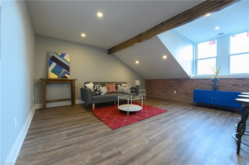 148 James Street S