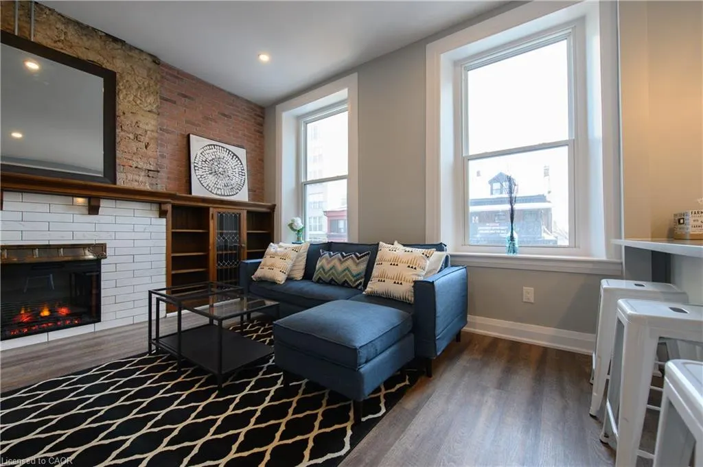 148 James Street S